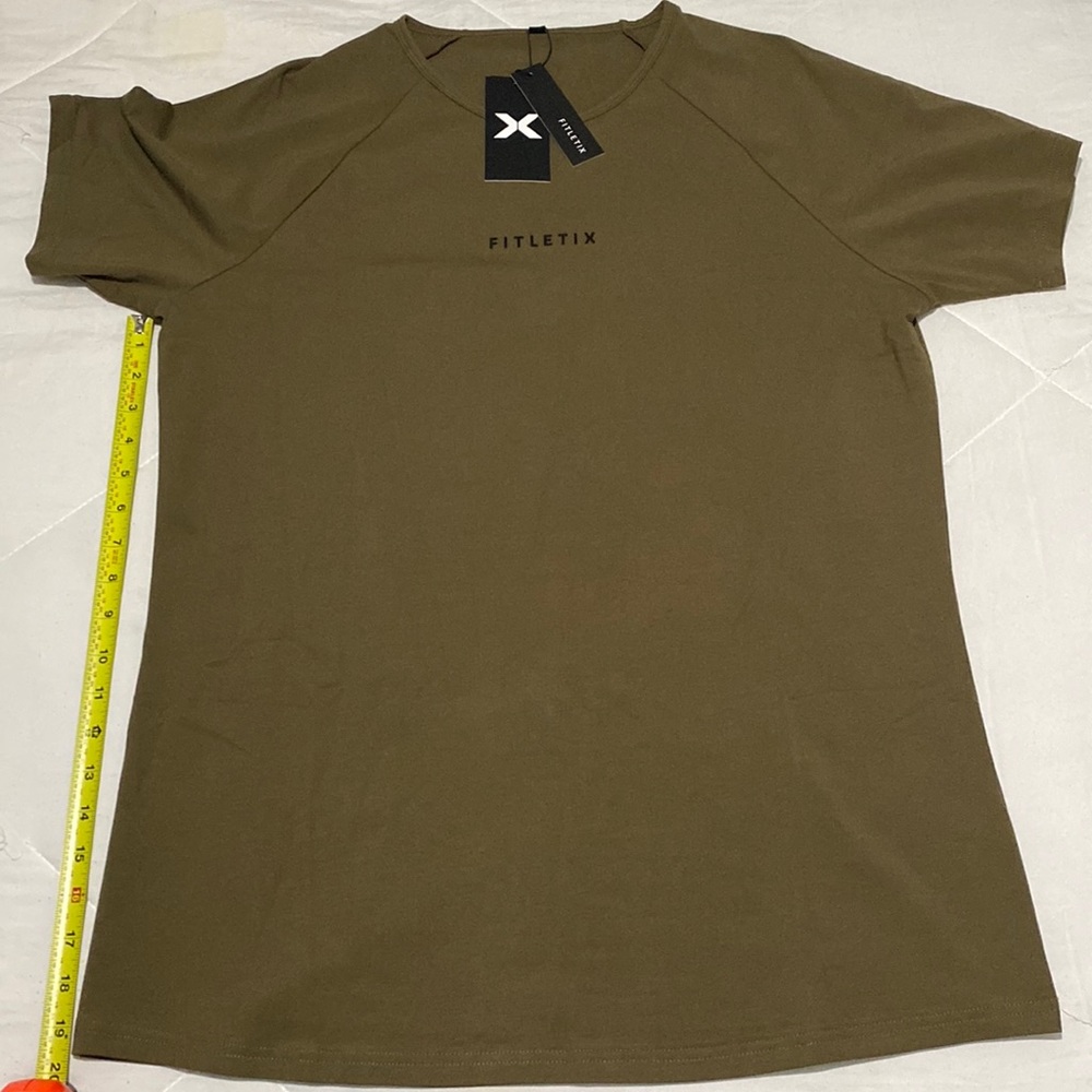 Fitletix stretch T shirt . Square bottom . Brown/ green . Never worn NWT